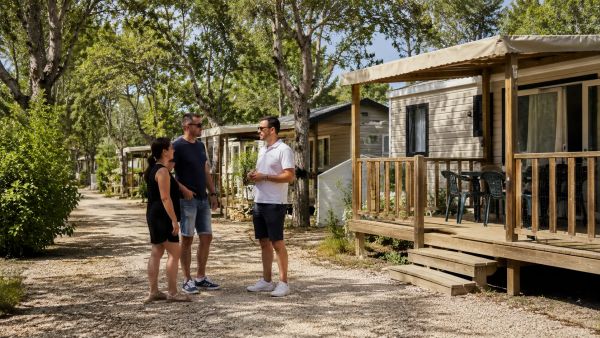 Acheter un mobil-home en camping : conseils pratiques pour réussir